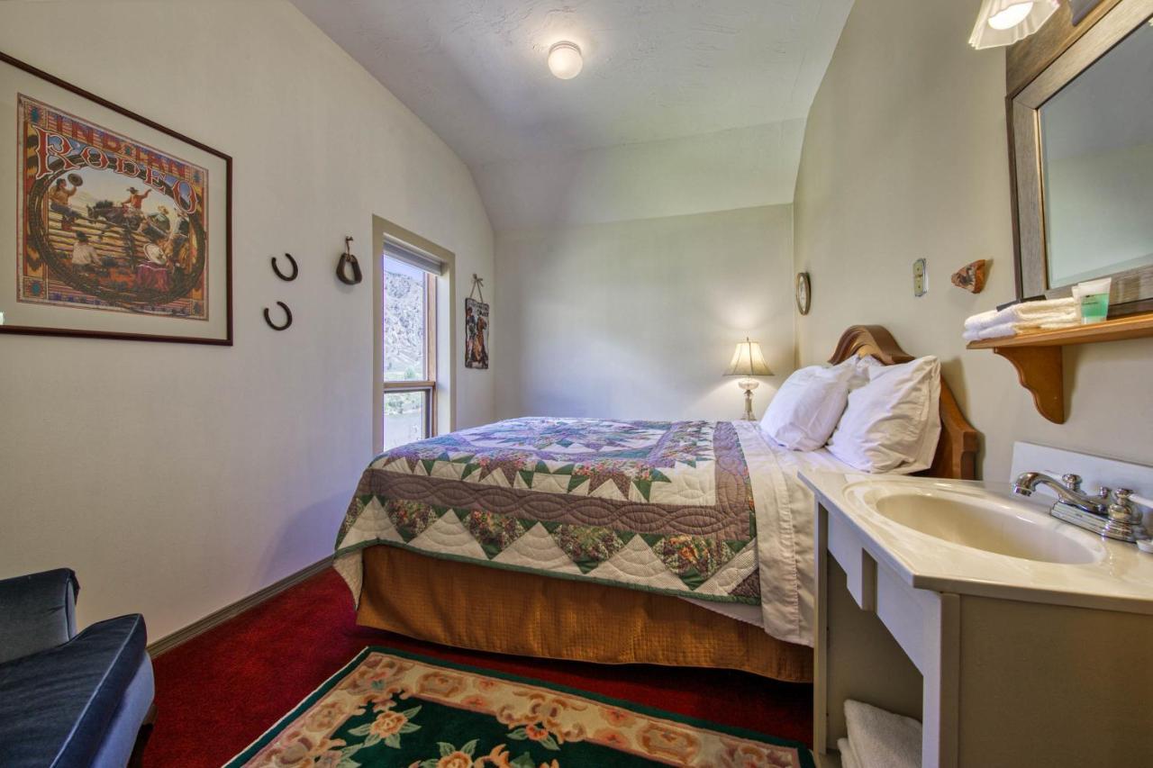 The Inn At Spences Bridge Extérieur photo