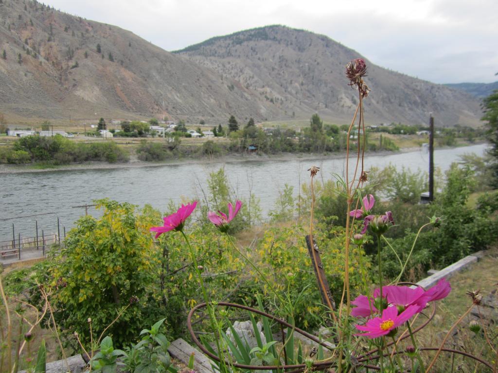 The Inn At Spences Bridge Extérieur photo